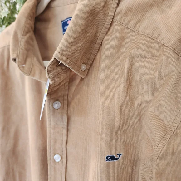 Vineyard Vines Men's Corduroy Khaki Button-Down Shirt - Picture 3 of 5